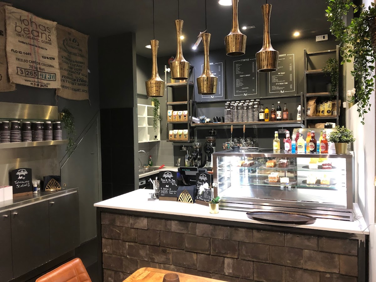 Annie Maison - Kitchen & Bar